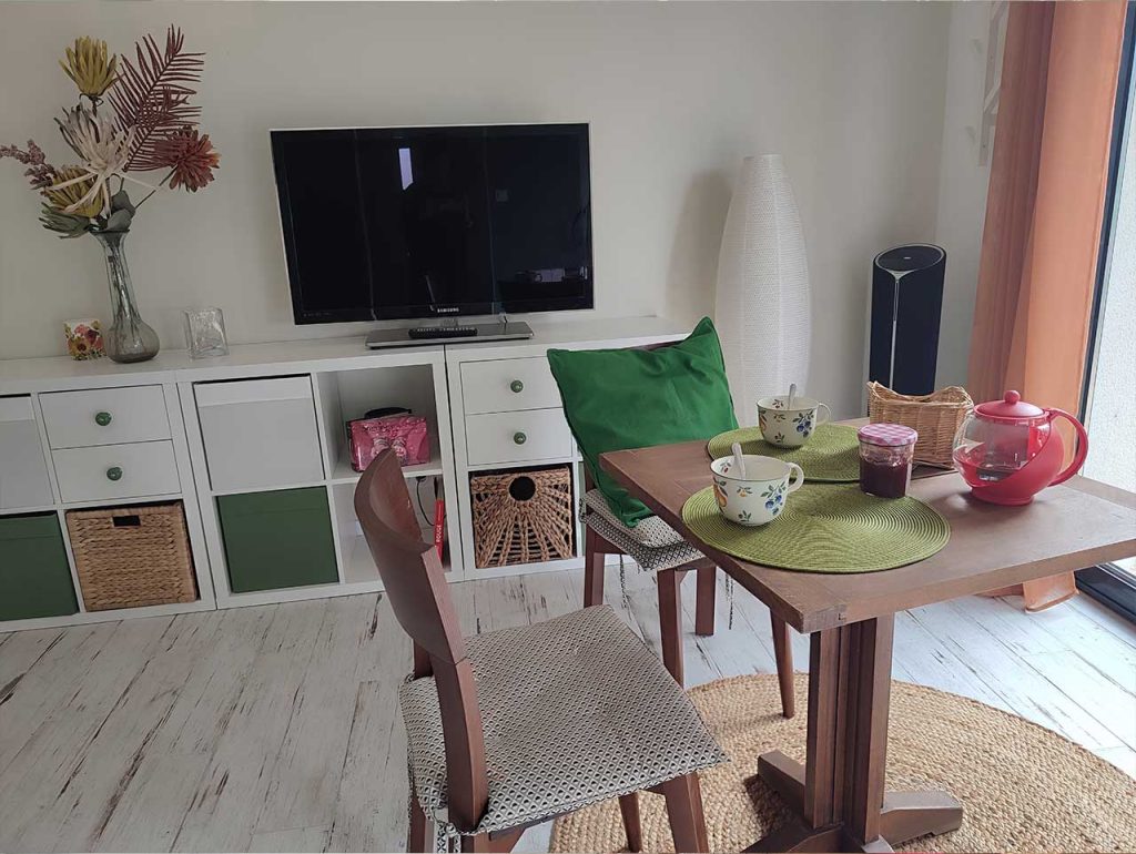 table-tv-le-bulloire-gite-montlouis-sur-loire-op